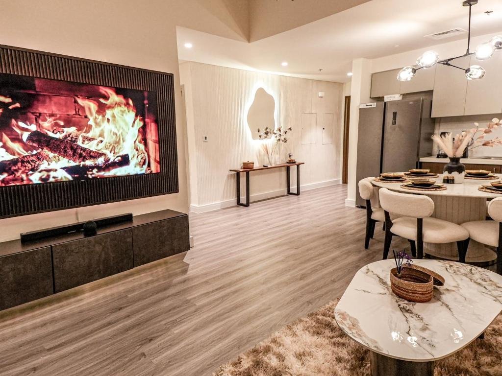 High-end mansion amenities and services